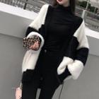 Long-sleeve Turtle-neck T-shirt / Contrast-panel Furry Cardigan