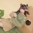 Two-tone Panel Cutout Sweatshirt / Cartoon Applique Mini A-line Skirt