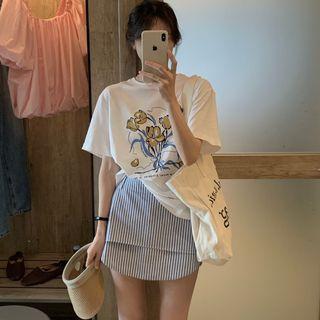 Elbow-sleeve Flower Print T-shirt / Striped Mini Pencil Skirt