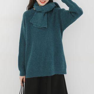 Set: Sweater + Knit Scarf