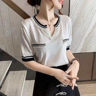 Pearl Neckline Knit Top