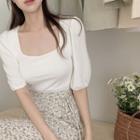 U-neck Short Sleeve Knit Top / Floral Chiffon Skirt