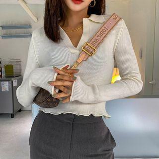 Collared Lettuce-edge Slim Knit Top