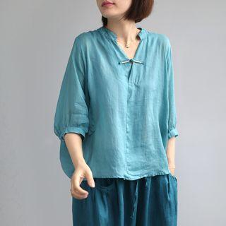 Frog Buttoned Elbow-sleeve Blouse