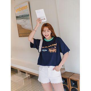 Plus Size Contrast-trim Letter-printed T-shirt