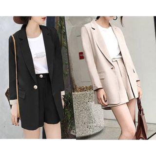 Set: Single-breasted Blazer + Shorts