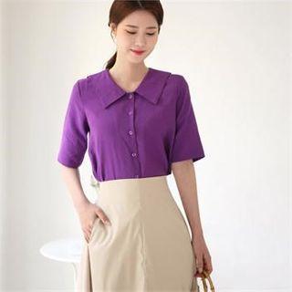 Wide-collar Buttoned Blouse