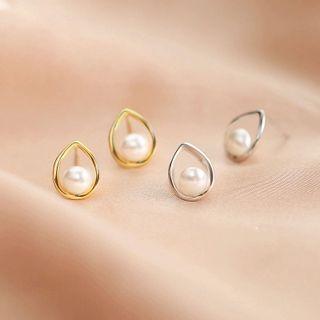 Faux Pearl Droplet Stud Earring
