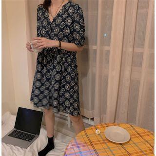 Short-sleeve V-neck Floral Dress As Shown In Figure - One Size