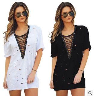 Short-sleeve V-neck Ripped T-shirt