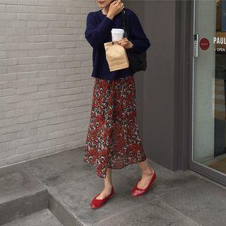 Crew-neck Sweater / Floral Midi H-line Skirt