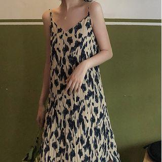Spaghetti Strap Printed Crinkled Midi A-line Dress Black & Off White - One Size