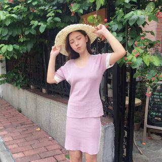 Set: Knitted Short-sleeve Top + Striped Pencil Skirt