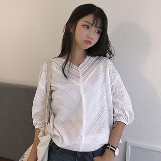 Lace Trim 3/4-sleeve V-neck Blouse