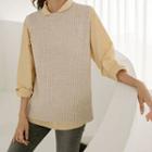 Crew-neck Dip-back Vest