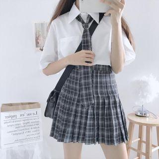 Short-sleeve Shirt / Plaid Tie / Pleated Skirt / Set