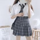 Short-sleeve Shirt / Plaid Tie / Pleated Skirt / Set