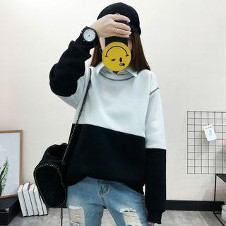 Two-tone Mock Two-piece Pullover