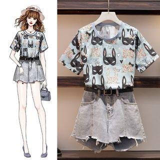 Set: Cat Print Short-sleeve T-shirt + Frayed Hem Denim Shorts