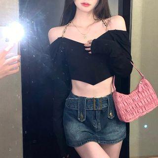 Long-sleeve Cold-shoulder Chain Strap Cropped T-shirt Black - One Size