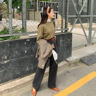 Round-neck Basic Sweater
