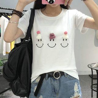 Beanie Detail Smiley Print Short-sleeve T-shirt