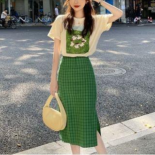 Elbow-sleeve Print T-shirt / Plaid Slit Midi Pencil Skirt