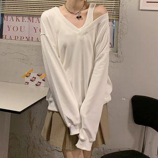 Tank Top / V-neck Sweatshirt