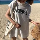 Sleeveless Lettering Printed T-shirt