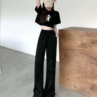 Bear Short-sleeve T-shirt / Sweatpants