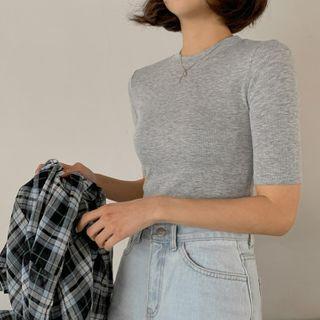 Crew-neck Slim Textured T-shirt
