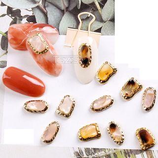 Nail Amber Decoration