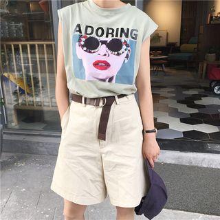 Plain Loose-fit Shorts With Belt