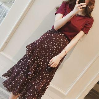 Set: Plain Short-sleeve T-shirt + Floral Layered Midi A-line Skirt
