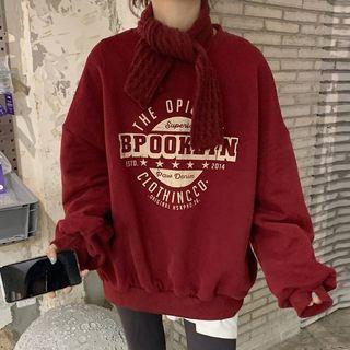 Set: Lettering Print Sweatshirt + Scarf