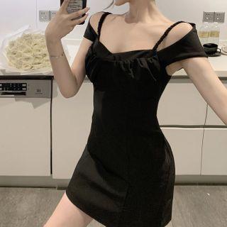 Open-back Skinny Off-shoulder Dress