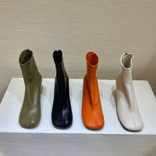 Plain Zip Kitten Heel Short Boots