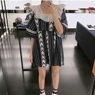 Elbow-sleeve Patterned Lace Paneled Mini Tunic Dress Blue - One Size