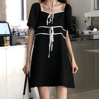 Short-sleeve Contrast Trim A-line Mini Dress Black - One Size
