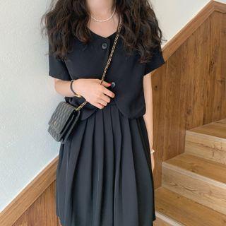 Short-sleeve Plain Blazer + High-waist Plain Pleated Skirt