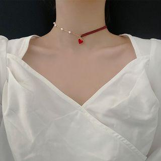 Asymmetric Velvet Faux Pearl & Heart Pendant Choker