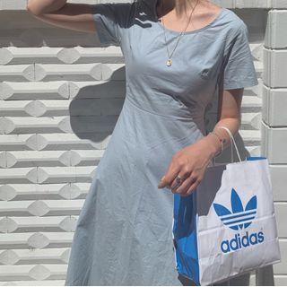 Short-sleeve Open-back Midi A-line Dress Airy Blue - One Size