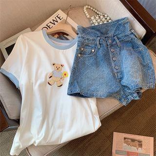 Short-sleeve Bear Embroidered T-shirt / High Waist Denim Shorts