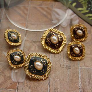 Faux Pearl Stud Earring / Brooch