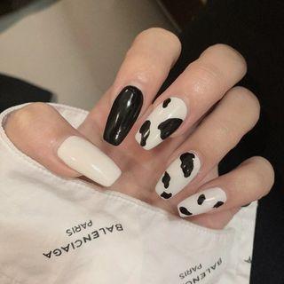 Cow Pattern Faux Nail Patch White & Black - One Size