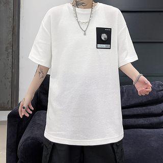 Elbow-sleeve Tag Patched T-shirt