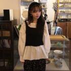 Plain Vest / Lantern-sleeve Plain Blouse / High-waist Floral Skirt