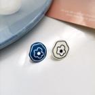 Irregular Flower Ear Stud / Clip-on Earring
