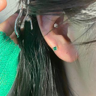 Rhinestone Ear Stud Single - Green - One Size