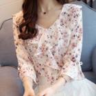V-neck Printed Elbow-sleeve Top